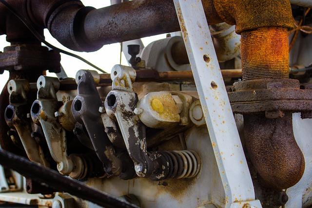 Exhaust Cleaning Tips: Motorcycle Maintenance 5 Understanding the Role of Exhaust Oils and Additives